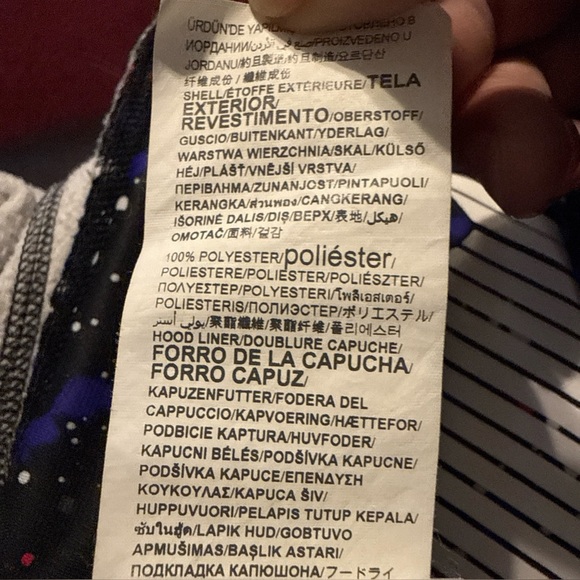 Under Armor hoodie xl - Picture 6 of 6